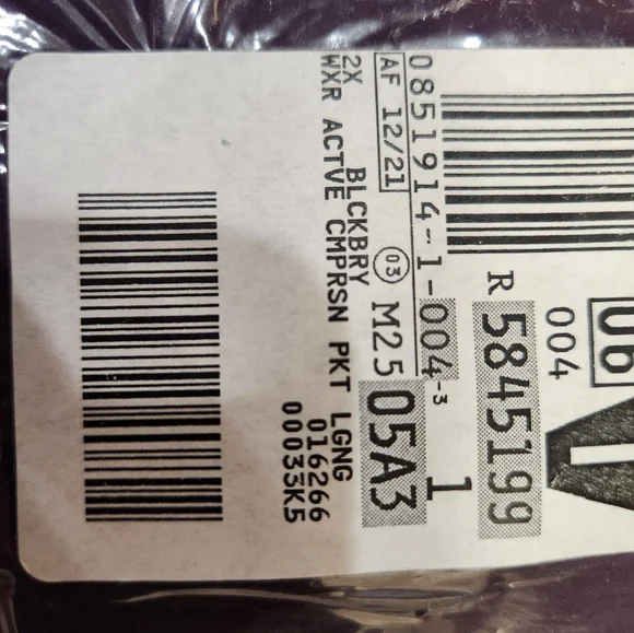 NWT LandsEnd Compression Leggings. Purple. 2X - Picture 2 of 5